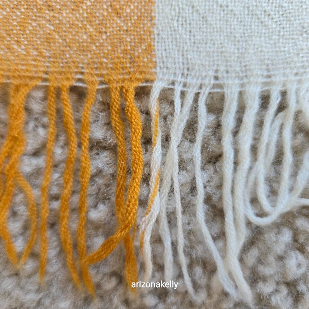 NWOT Burberry Merino Wool Square Scarf with Fringe Tan Brown & Cream - Picture 11 of 14